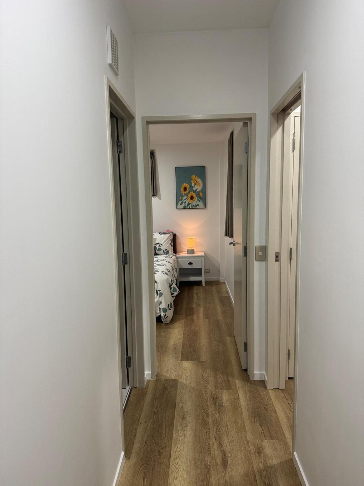 Penthouse Delight 3 Bd 2 Bth Free Carpark, Pool & Tennis Court Auckland