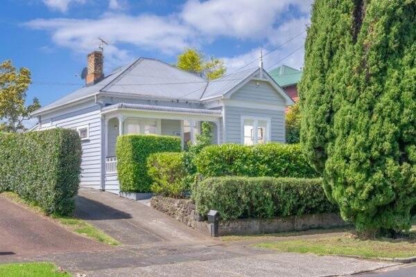 Garden Walk To Kingsland And Eden Park Holiday home Auckland