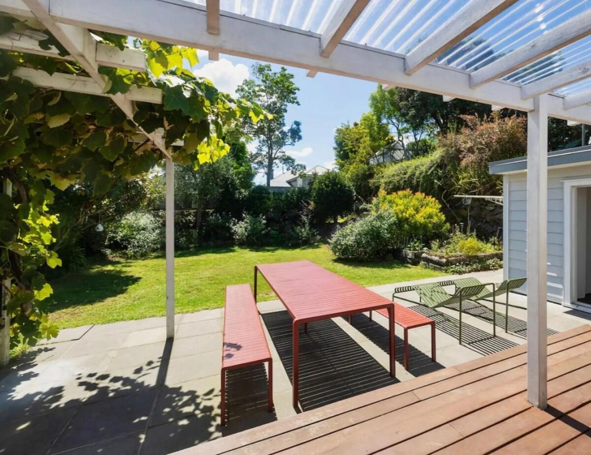 Garden Walk To Kingsland And Eden Park Auckland