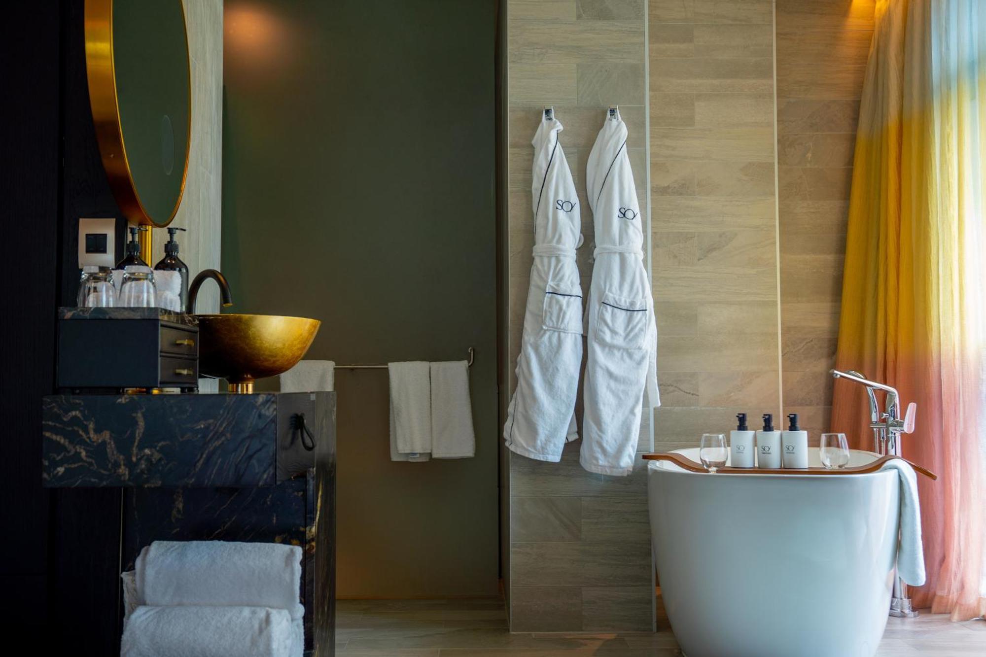 So/ Hotel 5*