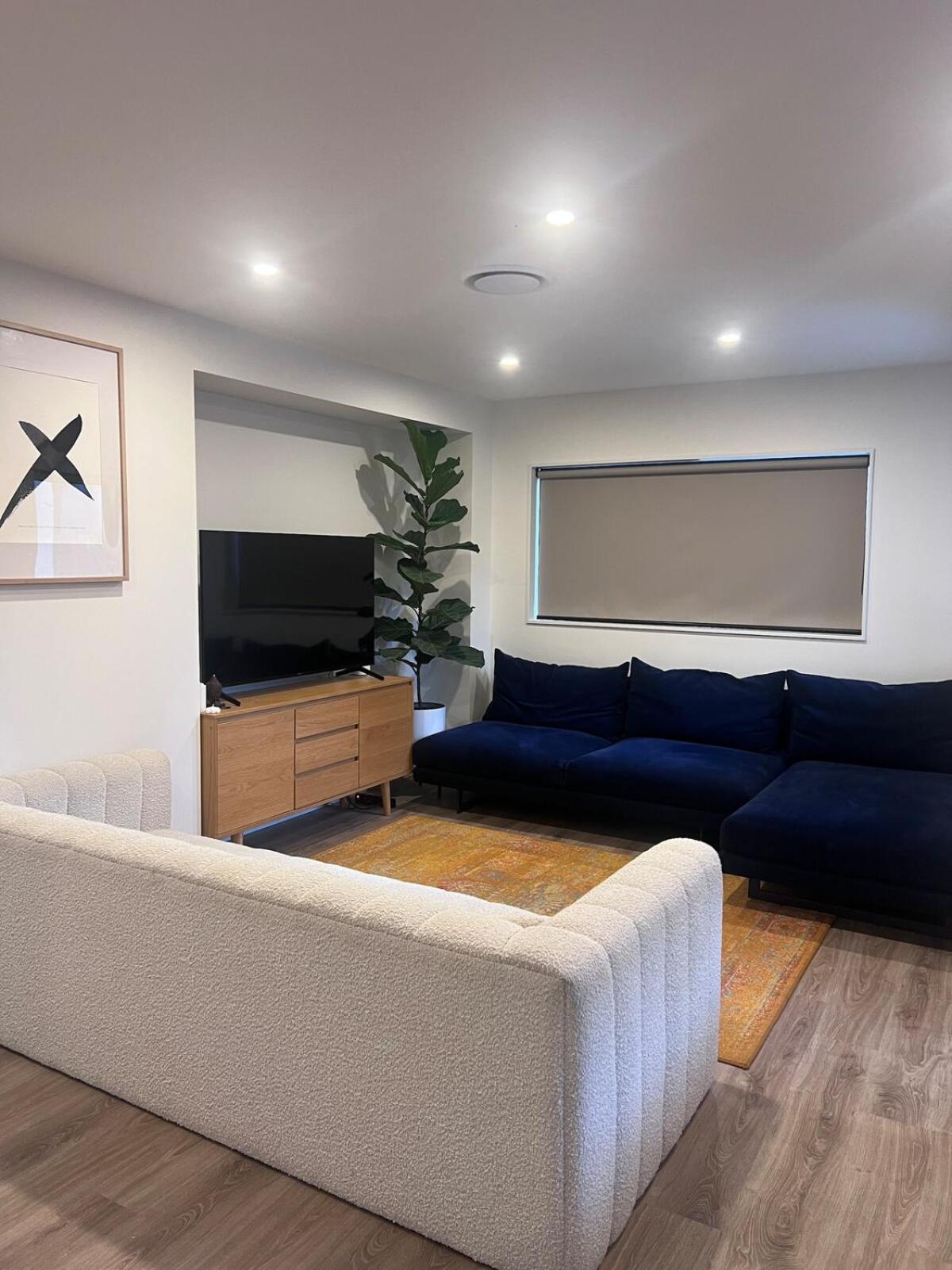 Spacious And Modern - 12 Minute Drive From Cbd! Holiday home *