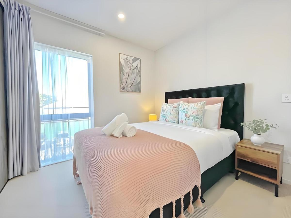 Holiday home 2br Townhouse With Air Con Courtyard And Parking
