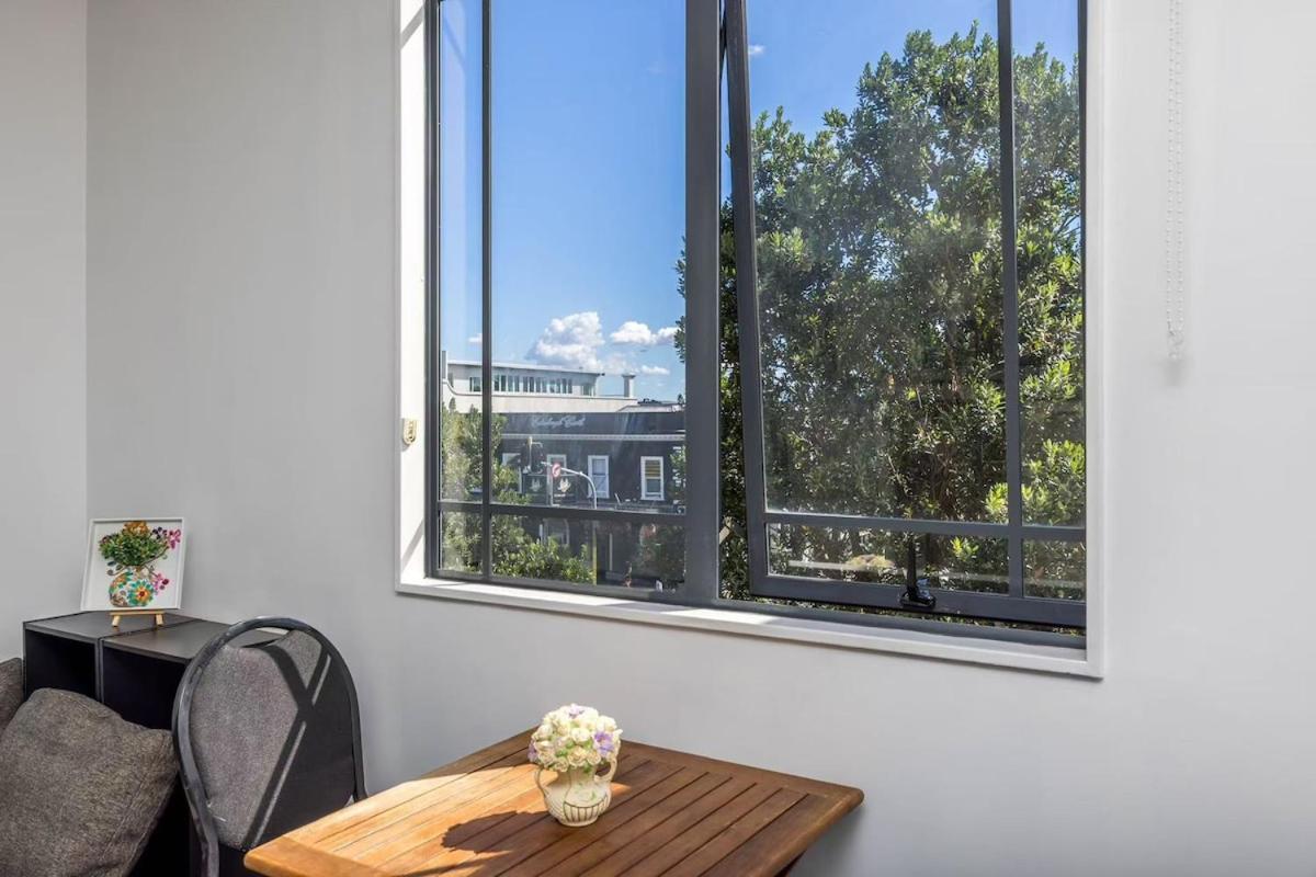 Modern &convenient In The Heart Of * Auckland