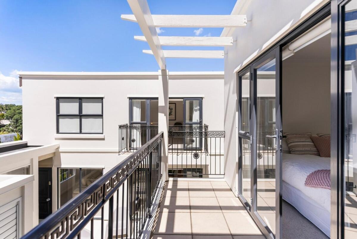 Coastal Chic - Luxury At The * Auckland