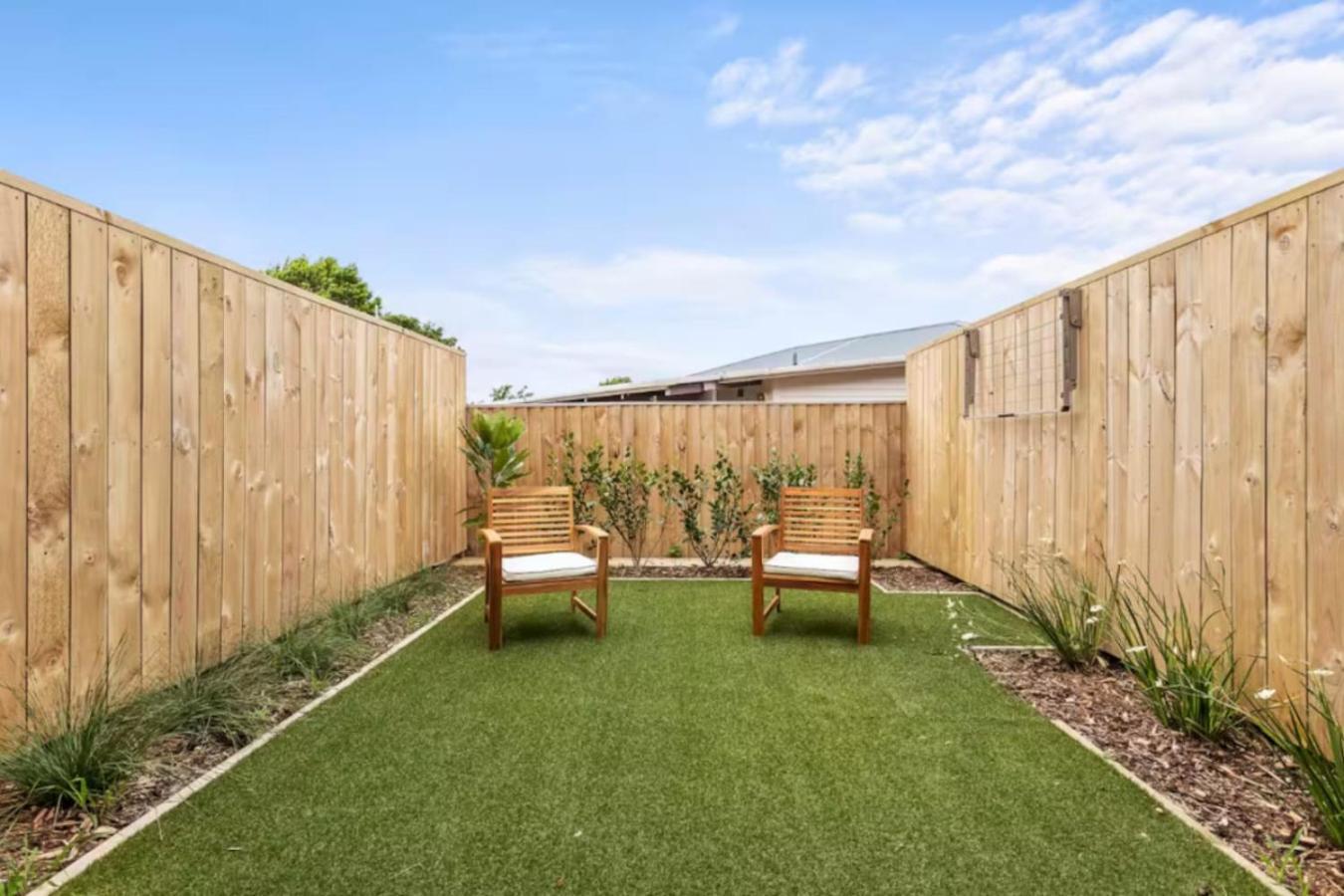Holiday home Modern And Bright 2 Bed
