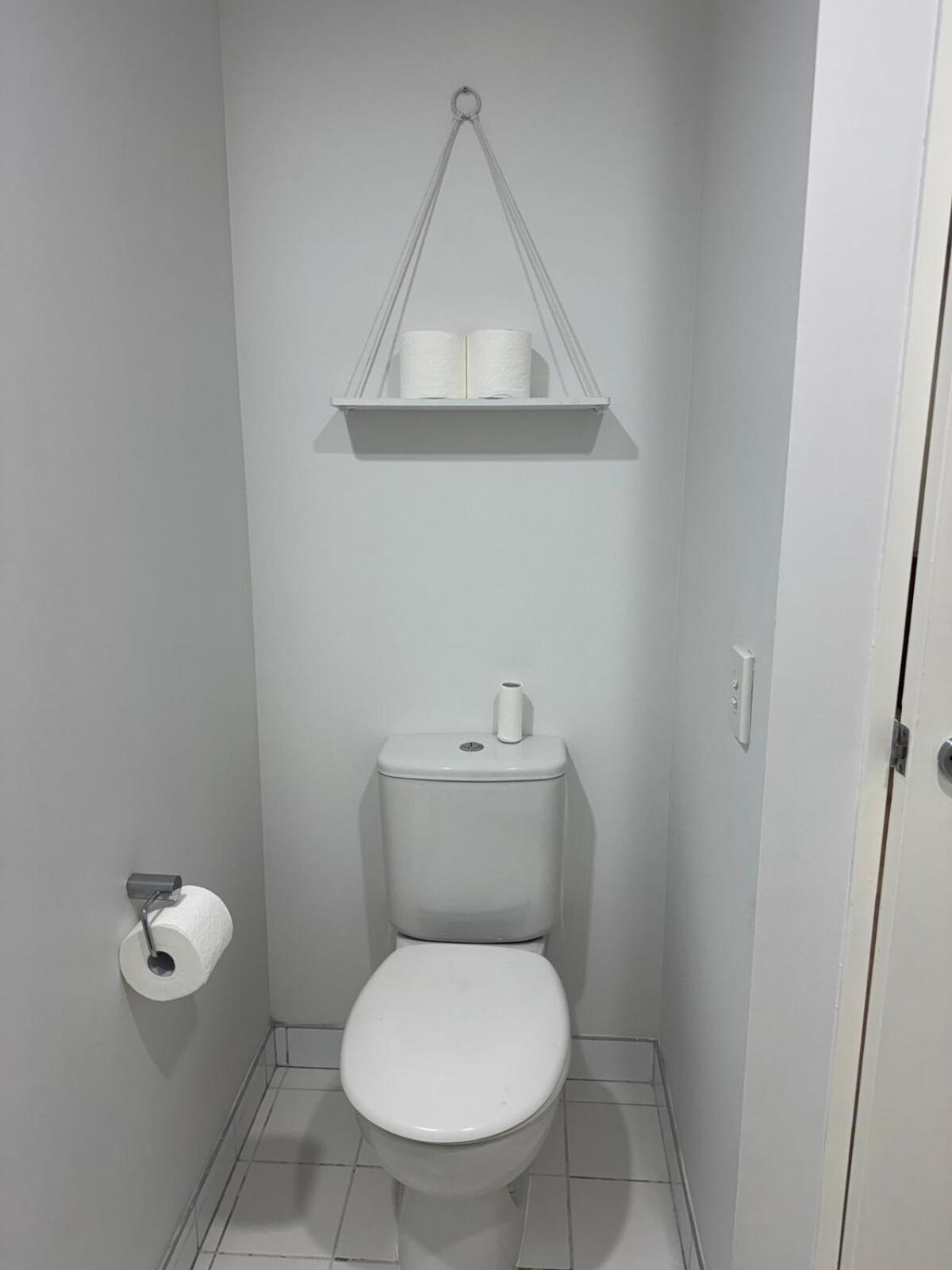 Apartment Luxury Penthouse 2 Bd 2 Bth 2 Carparks Pool