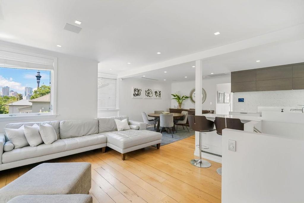 The On Anglesea Villa