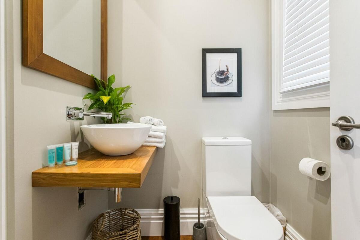 Spectacular Luxury 4br 3 Bath Hot Tub Auckland