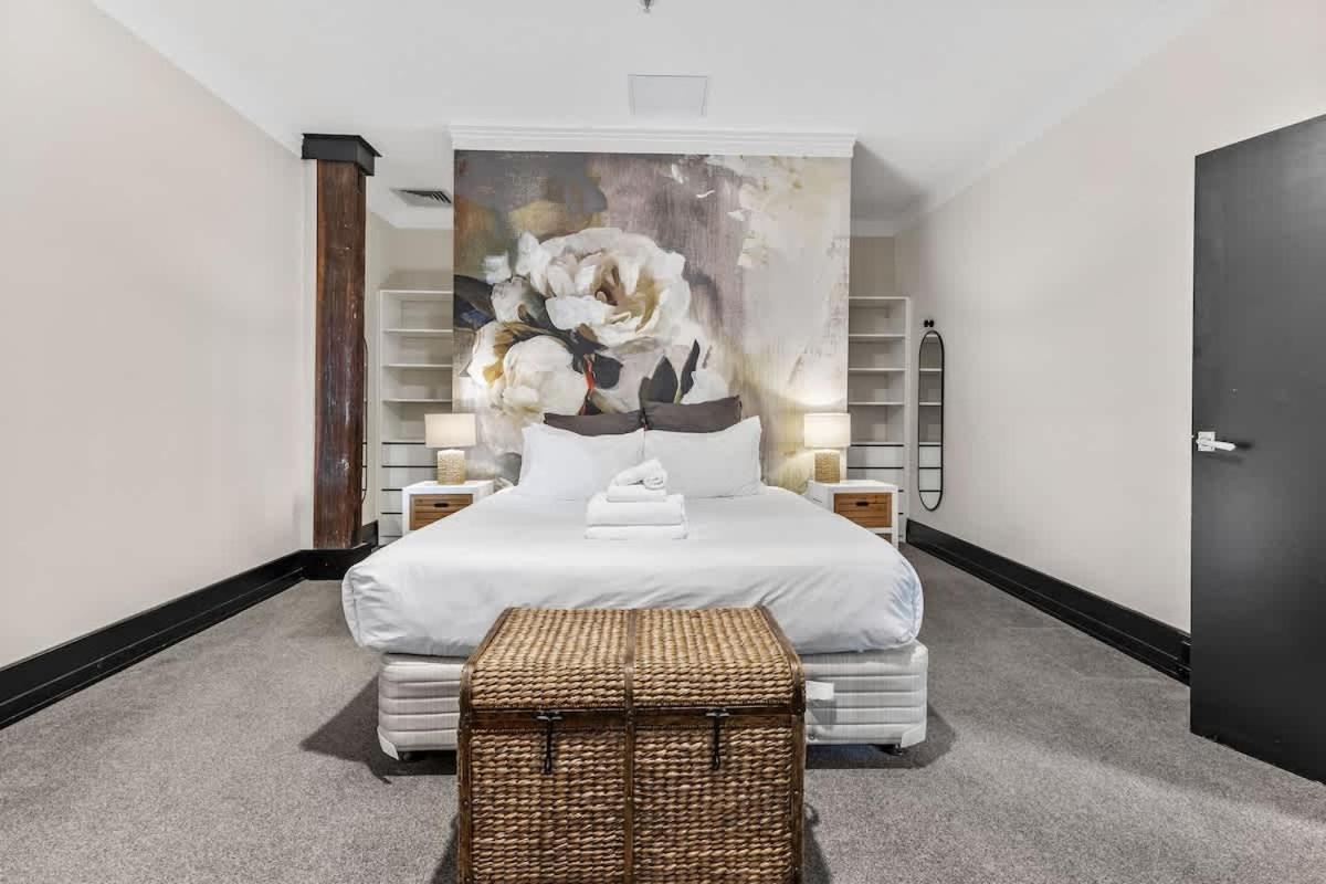 Spacious 2br In Cbd Pool Gym Parking Apartment Auckland