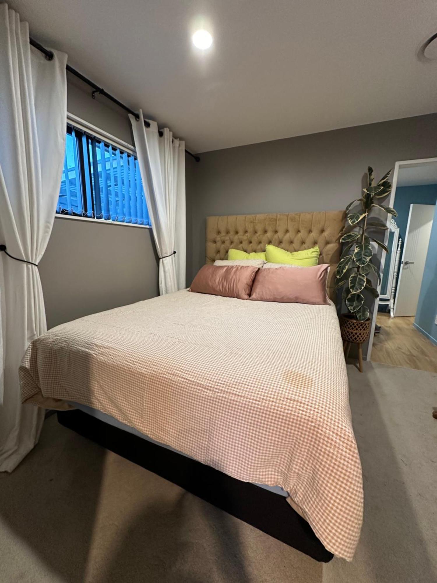 Bebe Self-contained Granny Flat With Own Access Apartment