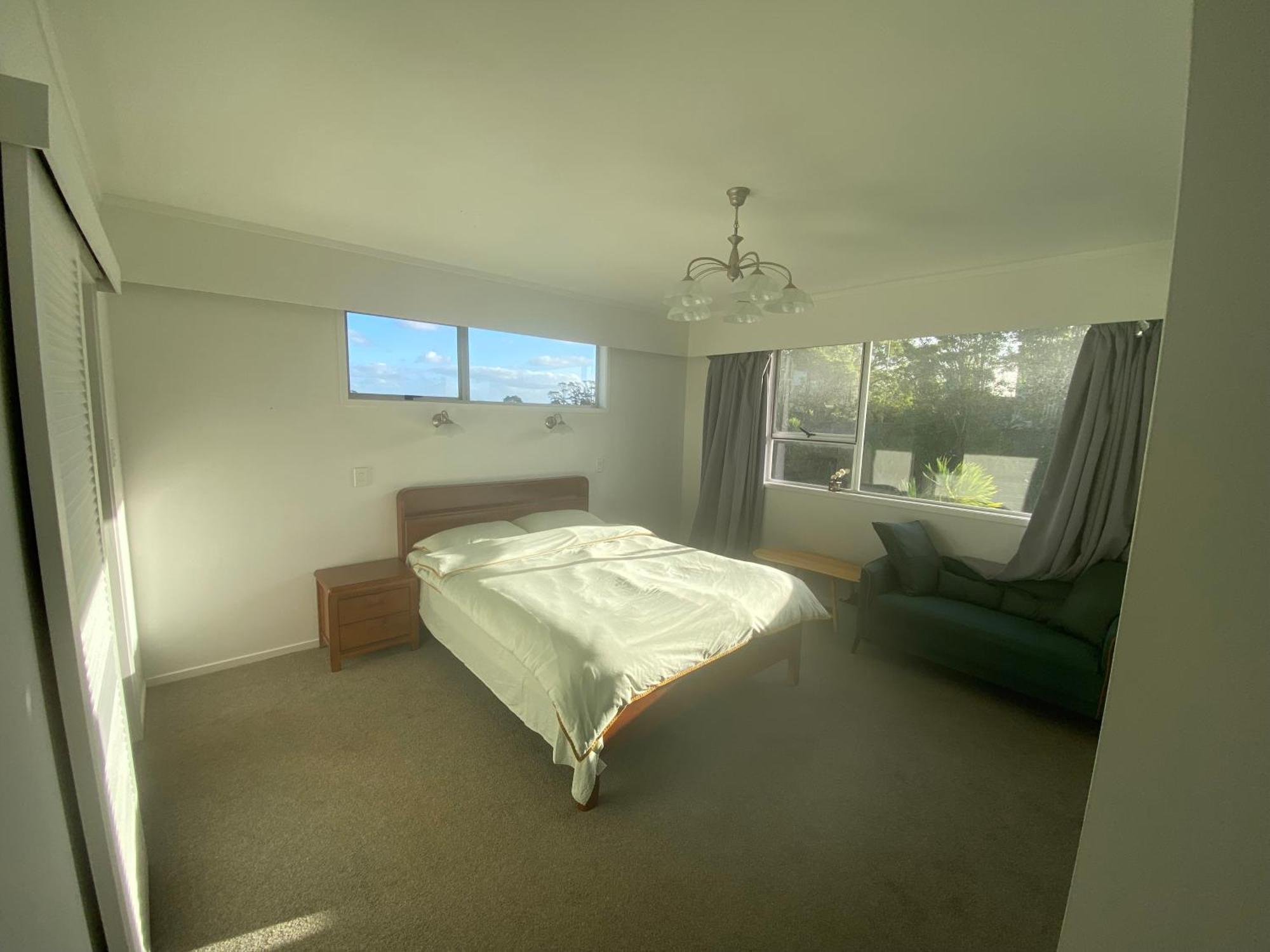 Spacious Sunny Homestay *