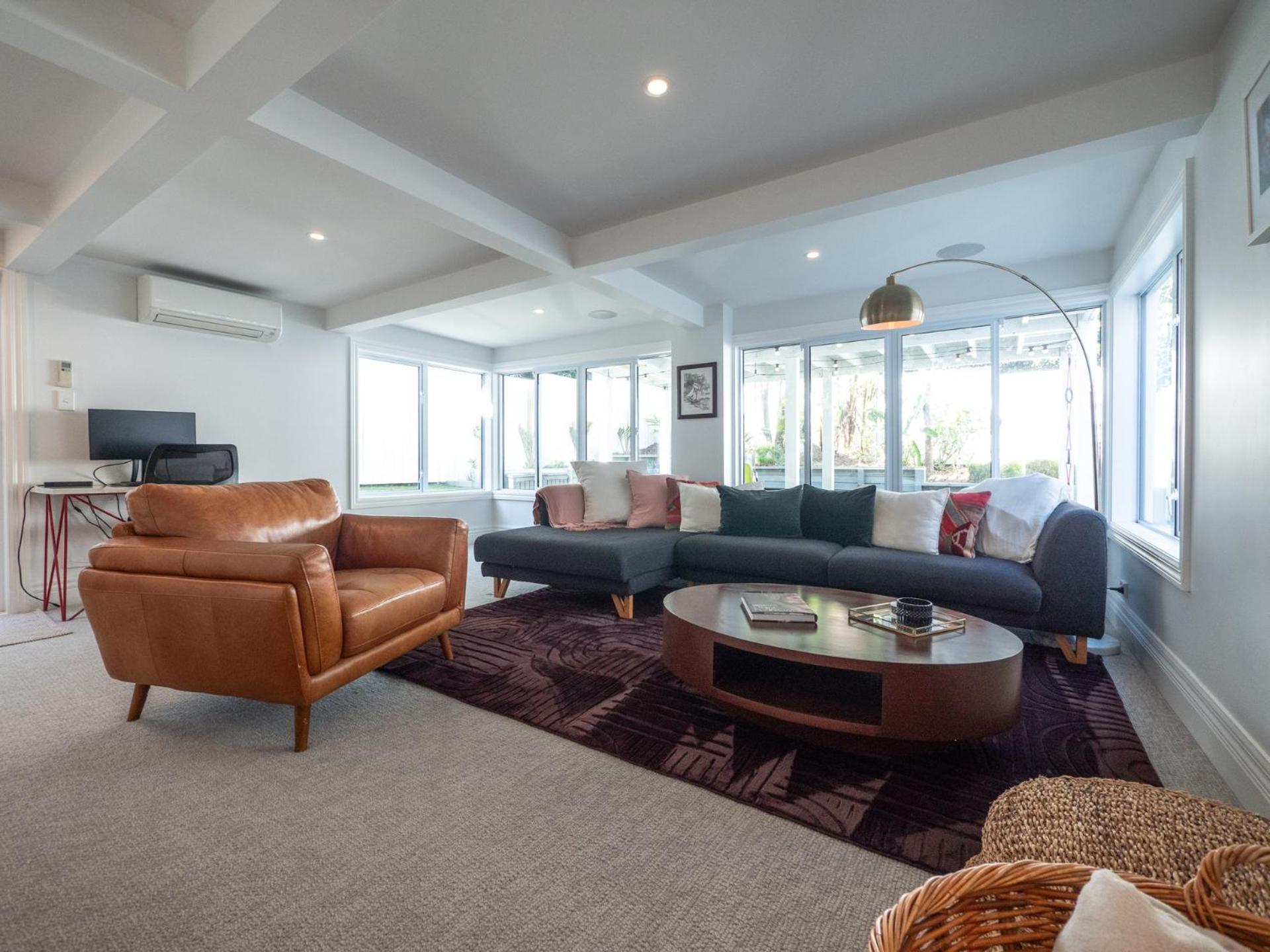 Charming Nestled Away In The Centre Auckland