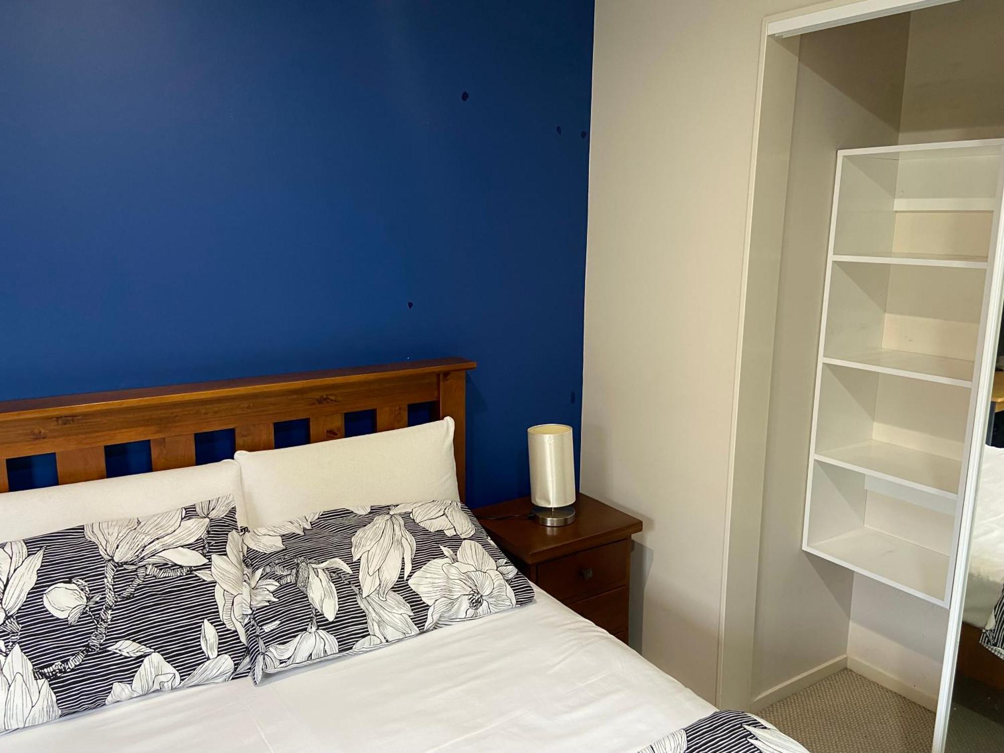 Self Contained In Hillsborough Auckland