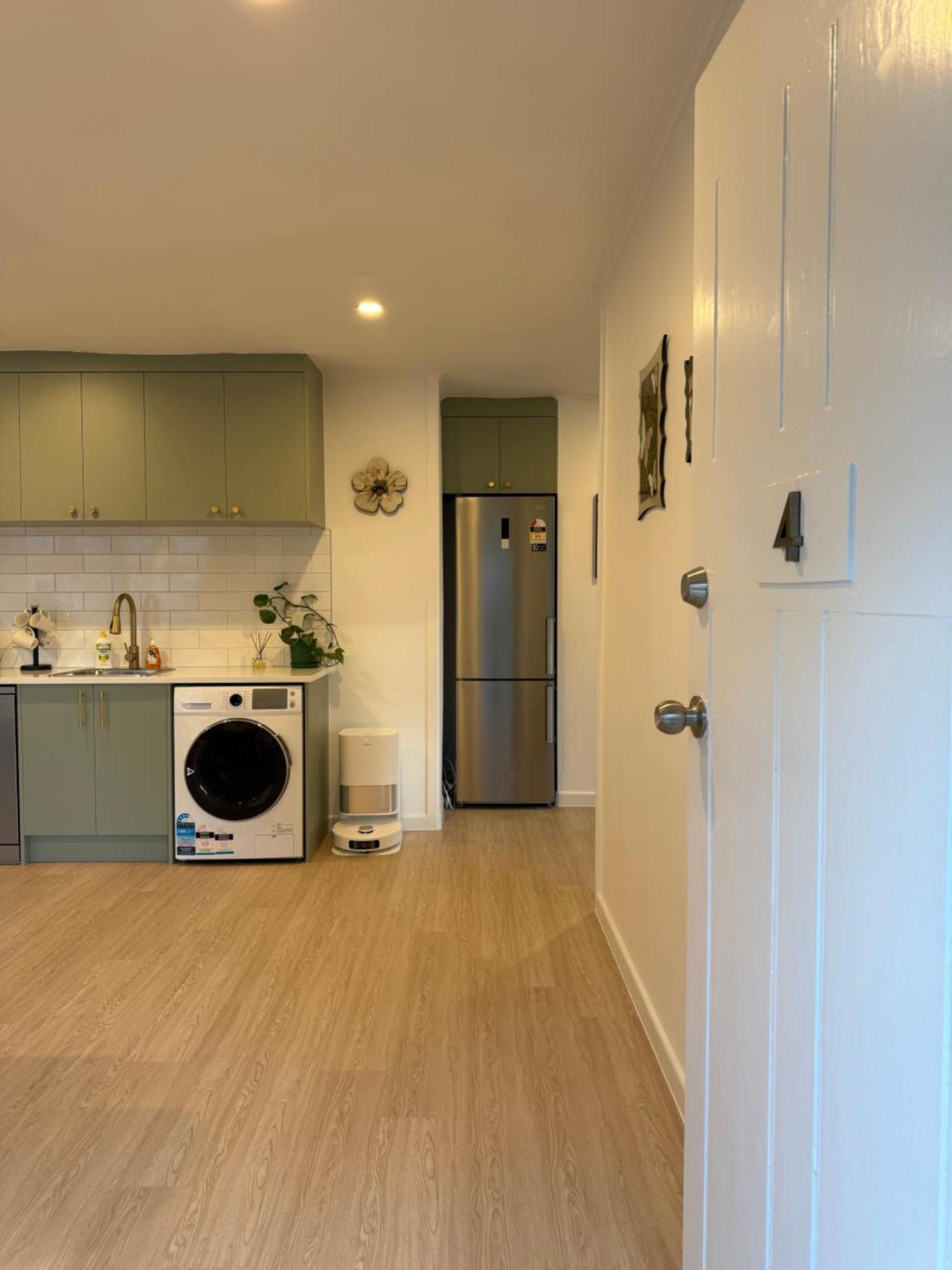 Villa Free Parking A Fully Renovated Century Old Building, Just A 5 Minute Drive To The Center Unit 4