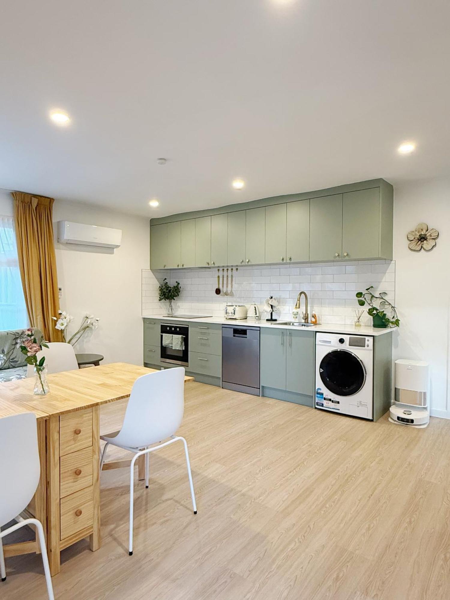 Free Parking A Fully Renovated Century Old Building, Just A 5 Minute Drive To The Center Unit 4 Villa Auckland