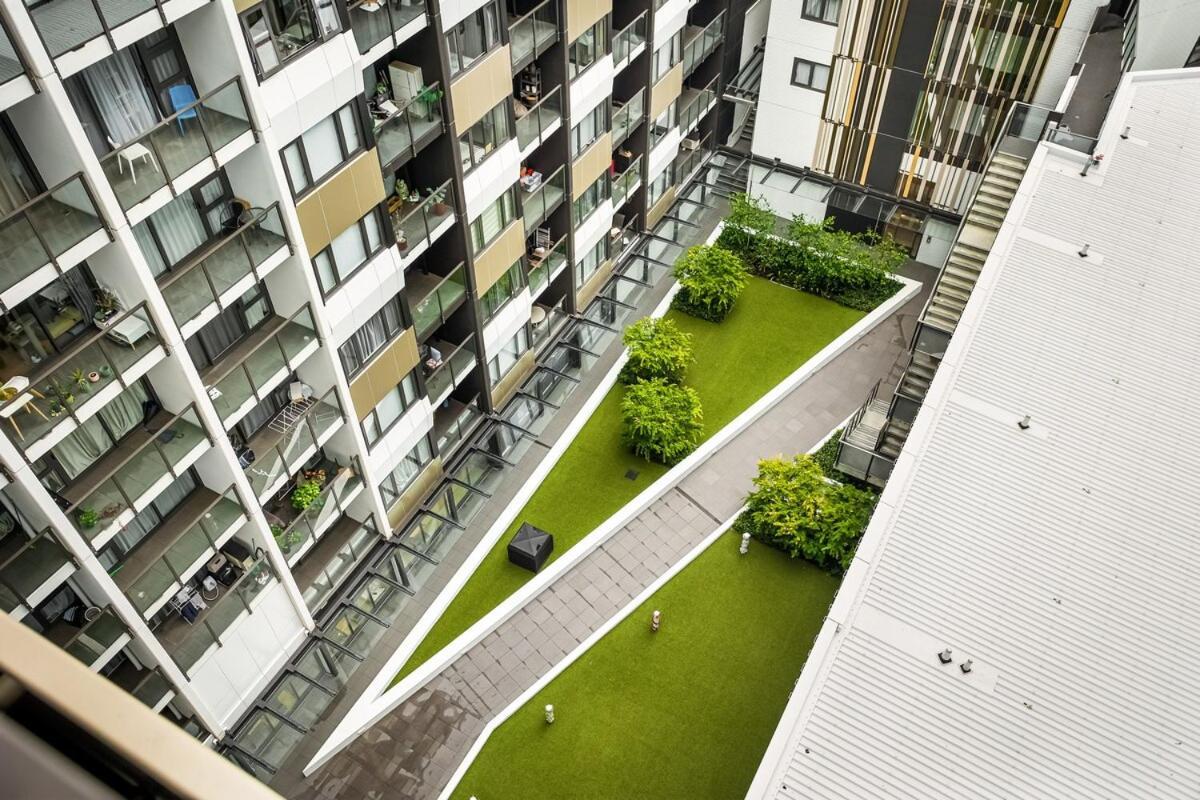 Apartment 2-bedroom Located Opposite Up Education Auckland