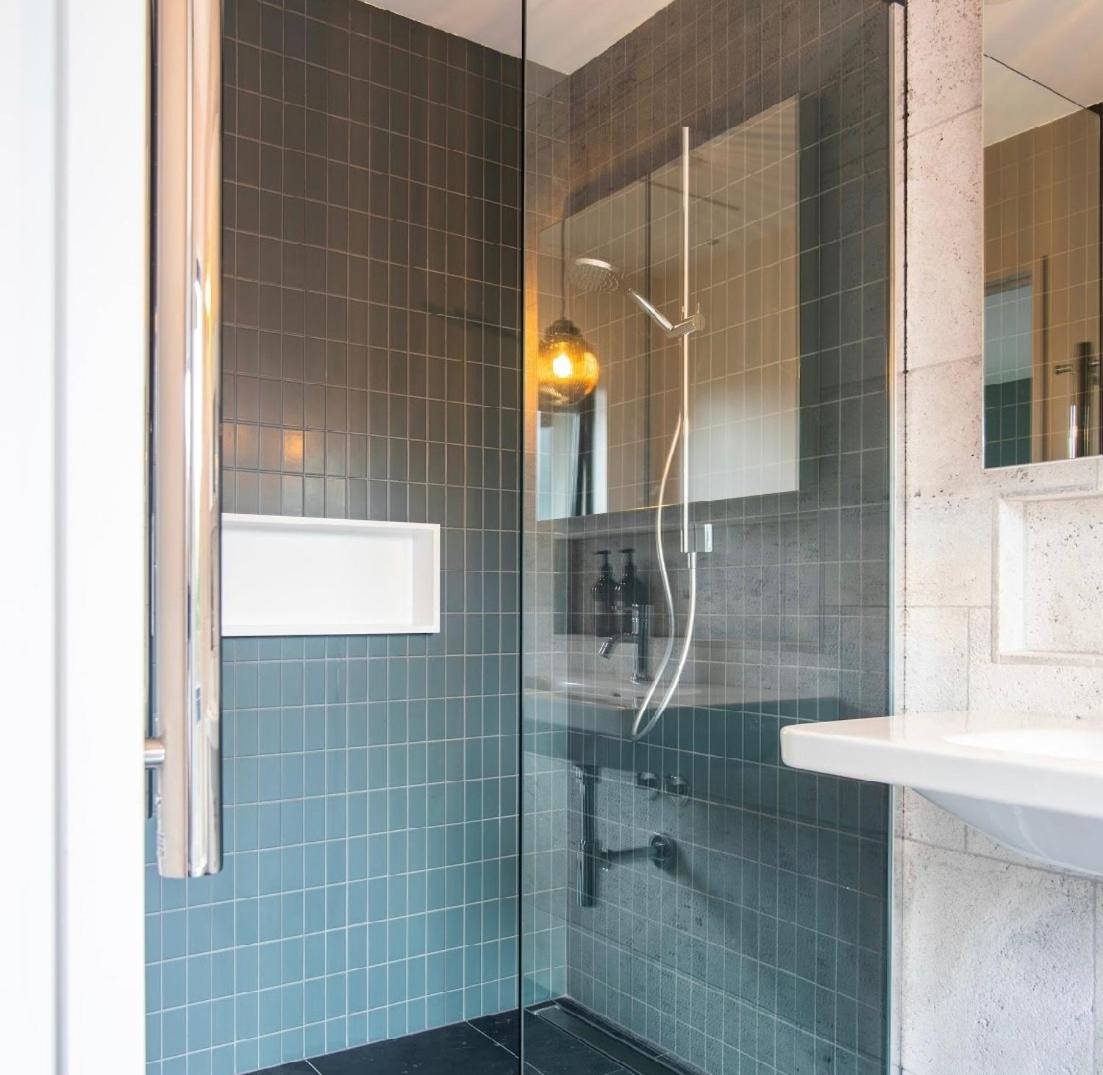 Romantic Retreat, Hot Tub, Glasshouse, Ensuite