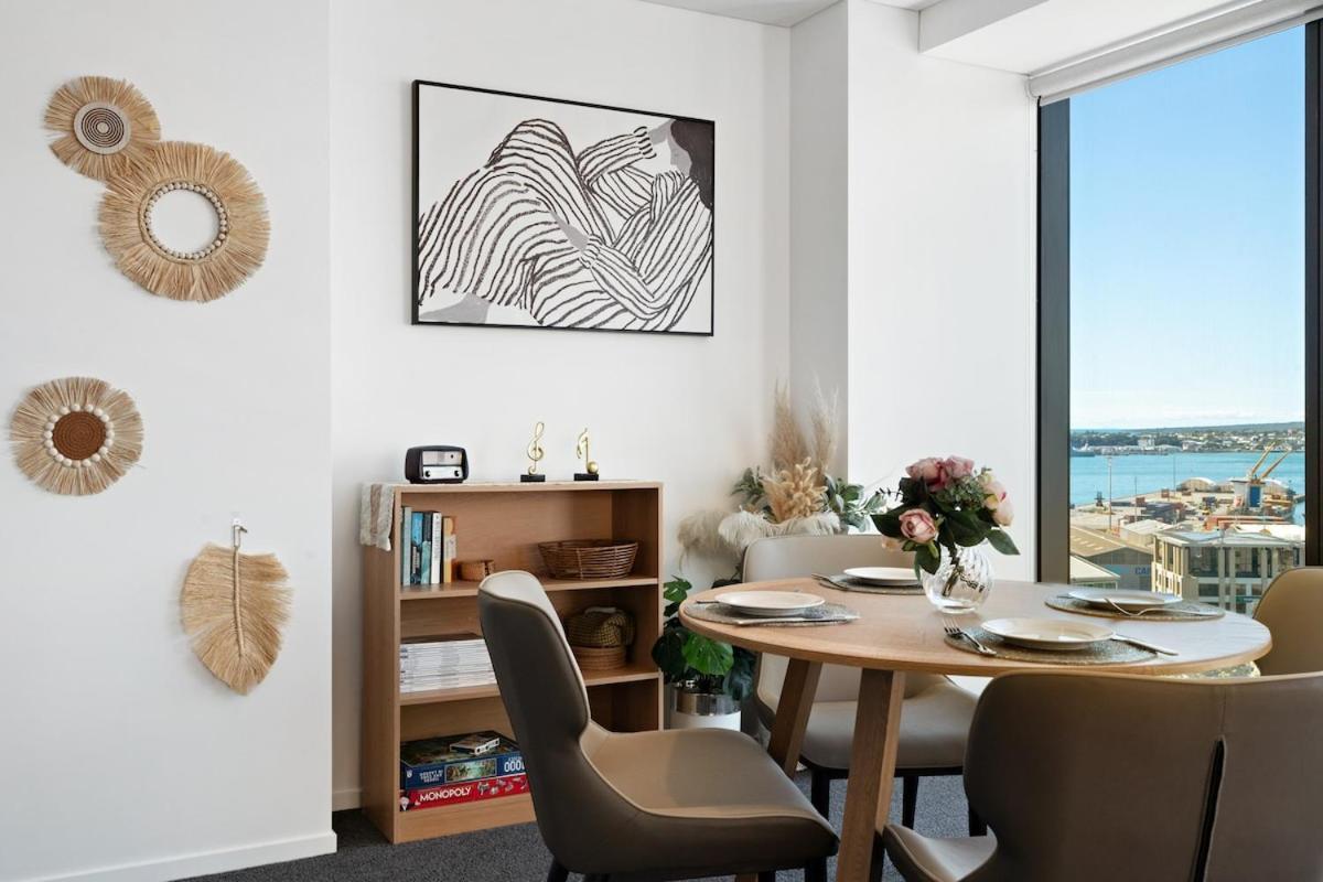 Brand New 2br Retreat Sea View Free Parking Auckland