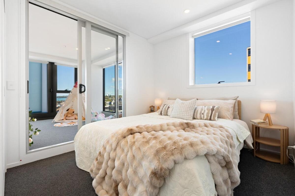 Brand New 2br Retreat Sea View Free Parking Apartment *