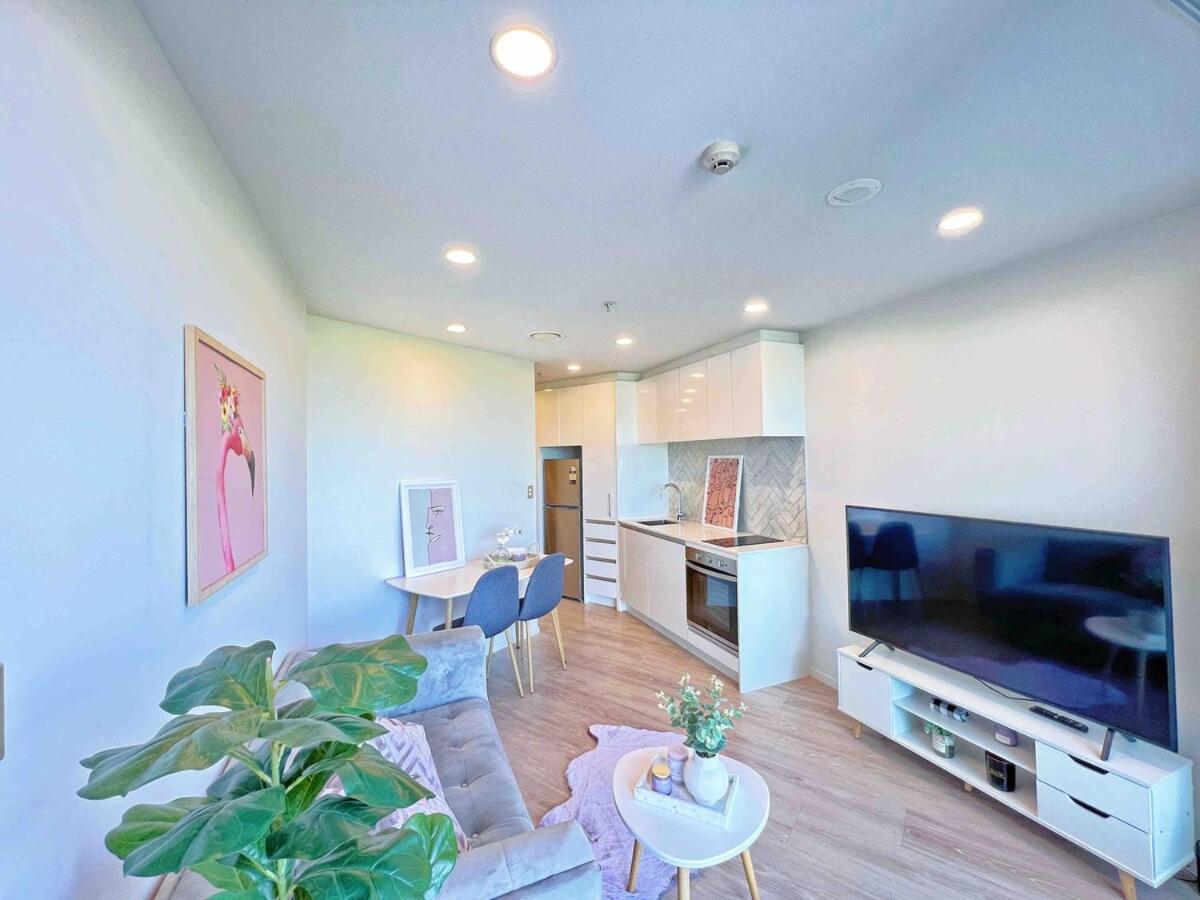 Ponsonby View With Pool In Centre * Auckland