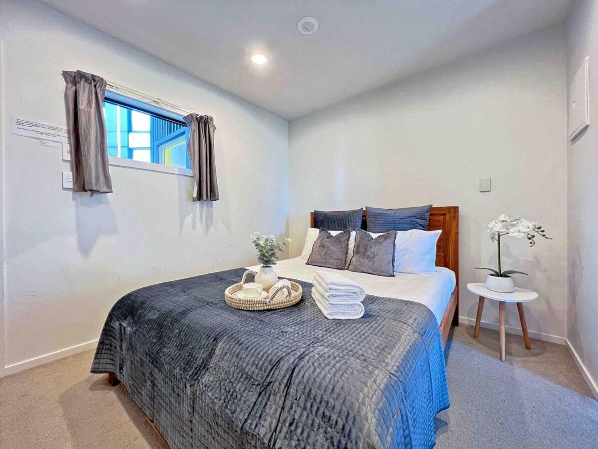 Ponsonby View With Pool In Centre Apartment
