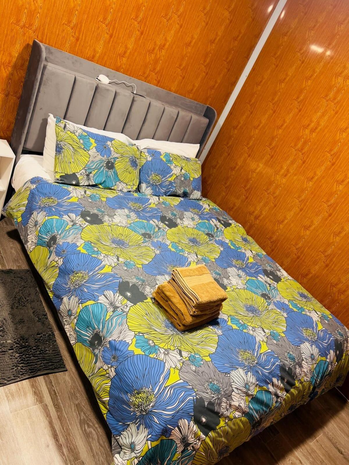 Apartment Ensuite Container For 2 Auckland