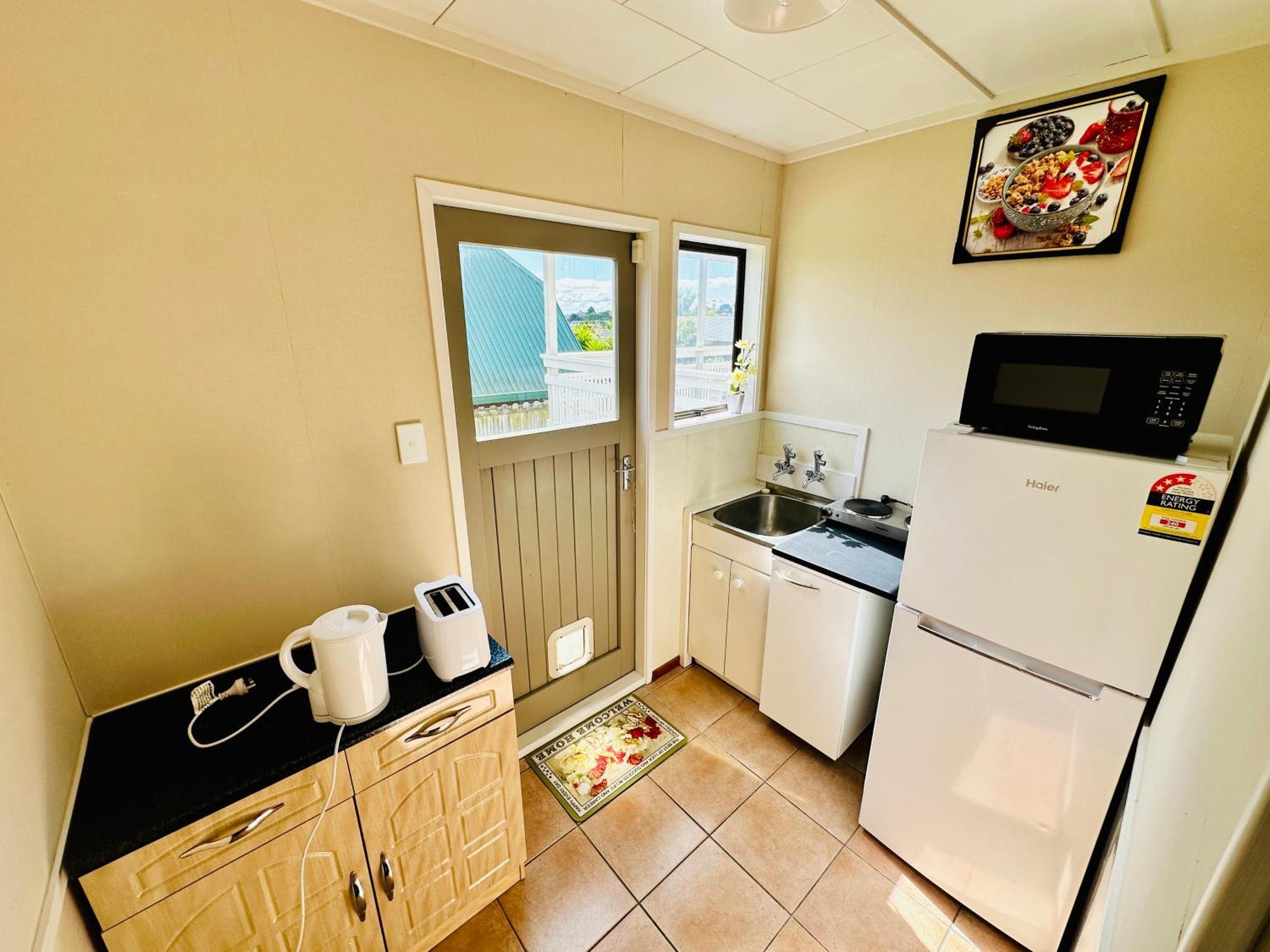Two Bedroom Airport Flat Free Wi-fi Parking Peaceful Auckland