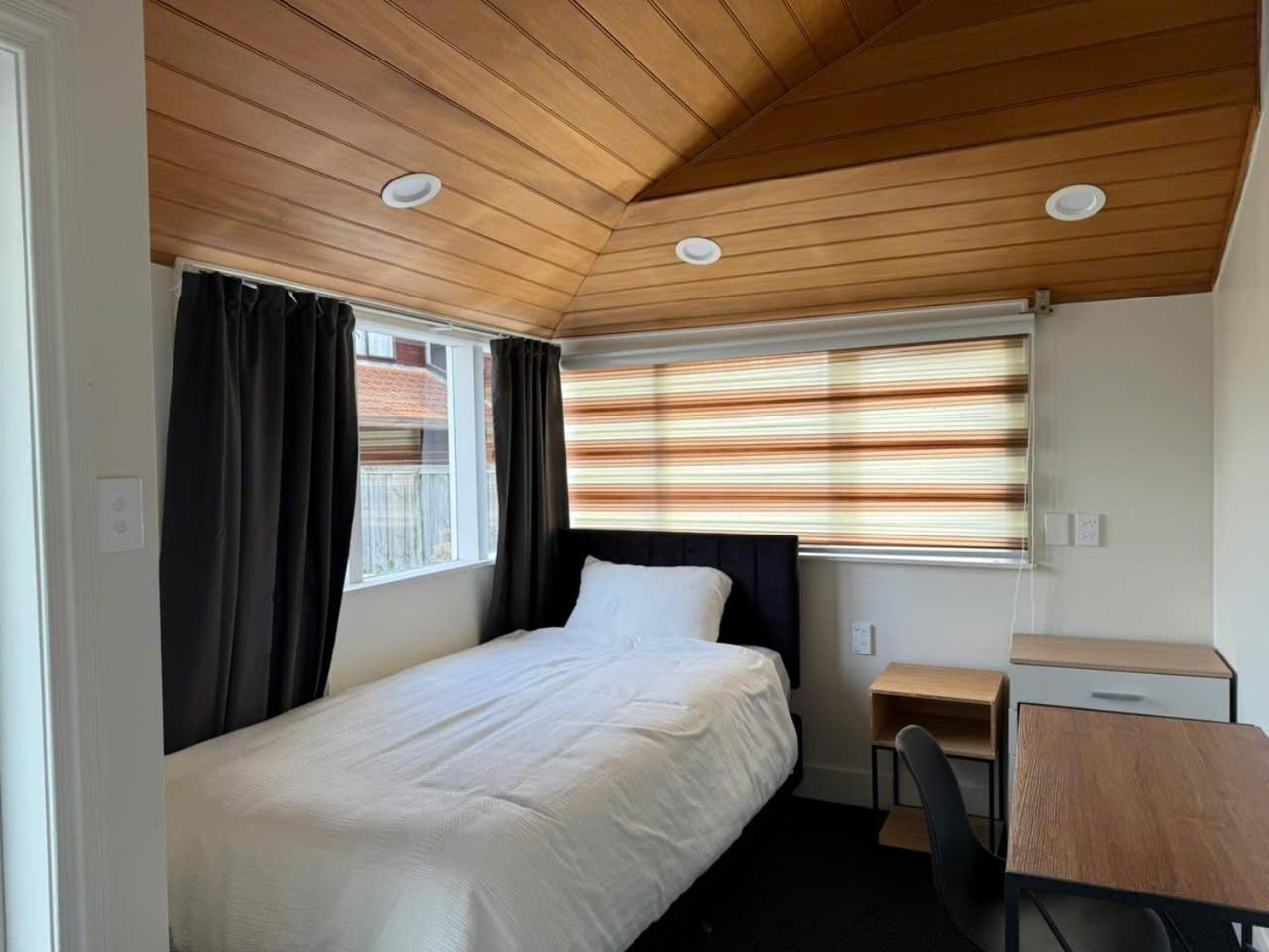 Lodge Number 10 Auckland