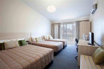 Kiwi Airport Backpackers * Auckland