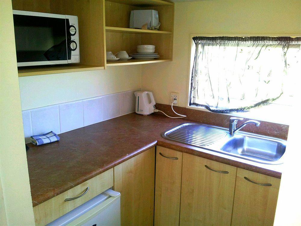 Avondale Motor Motel 3*