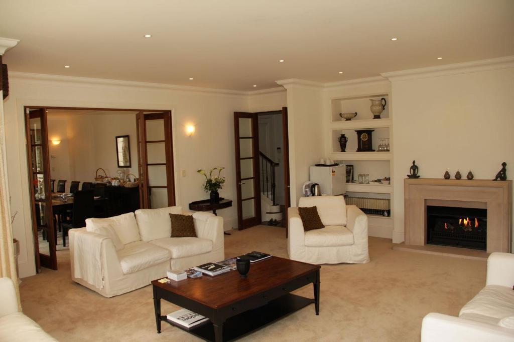 The Consulate Luxury Bed & Breakfast