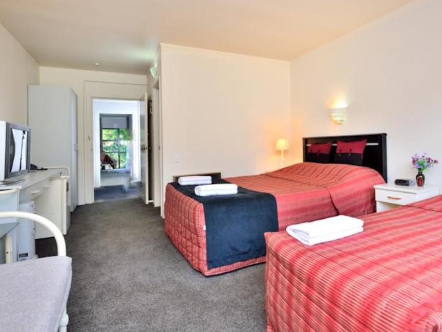 Hotel Manukau & Conference Centre 3*