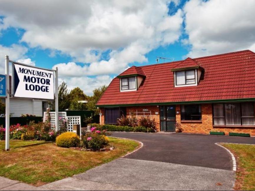 Monument Motor Papakura 3* Auckland