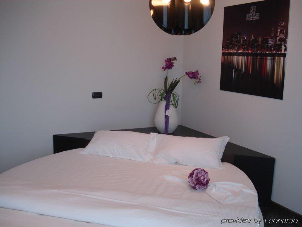 The Surrey 4* Auckland