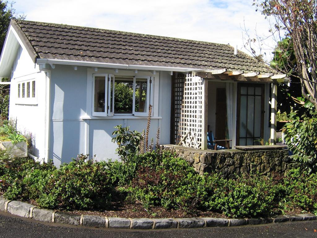 Wisteria Studio Guest house *