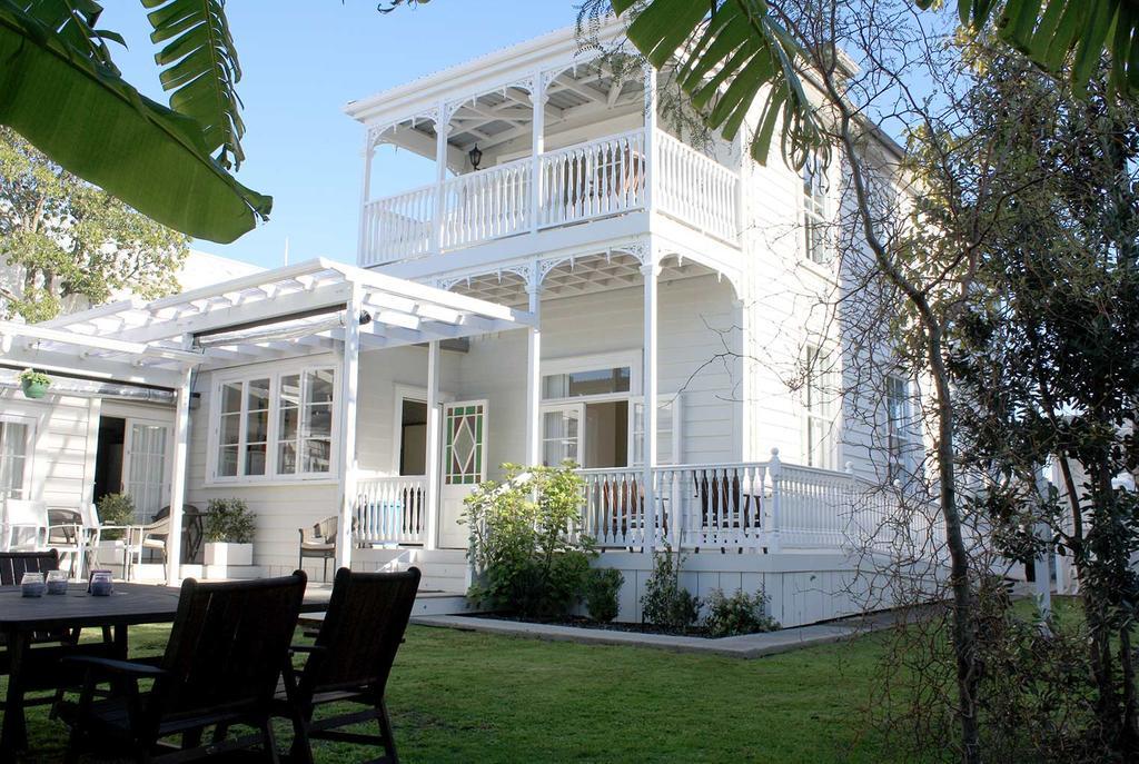 Ponsonby Manor 4*