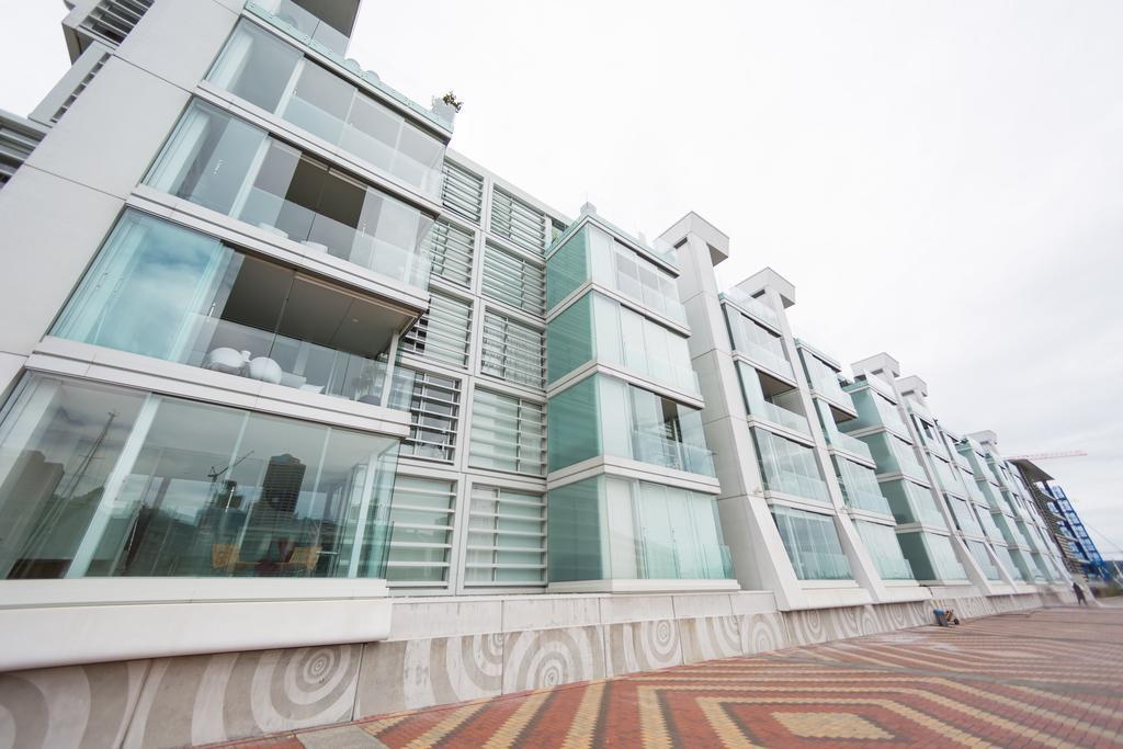 3 Bedroom Double Waterfront Luxury Apartment Auckland