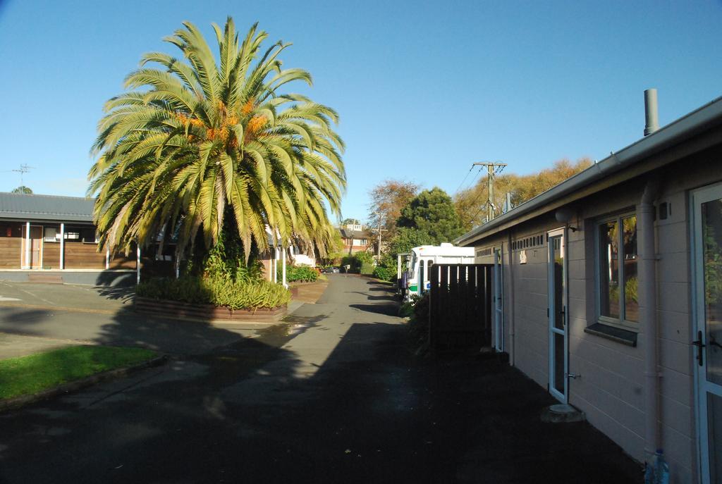 Avondale Motor Park 4*