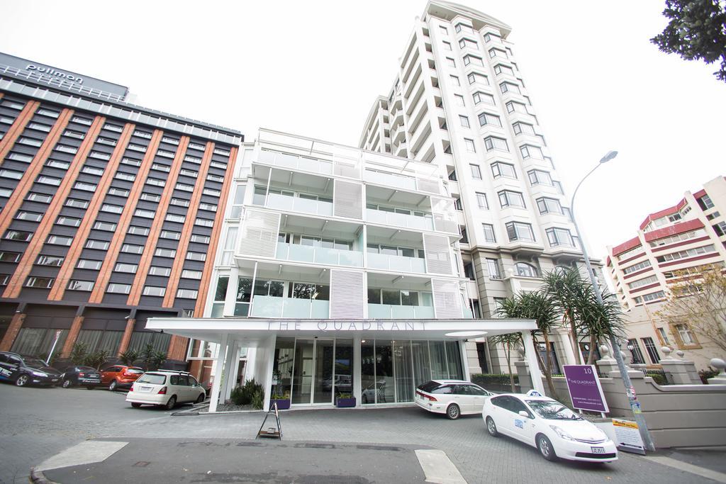 Bright And Airy One Bedroom Apartment:great Views!