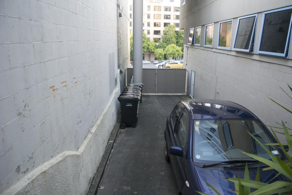 Snug In The Heart Of The Apartment Auckland