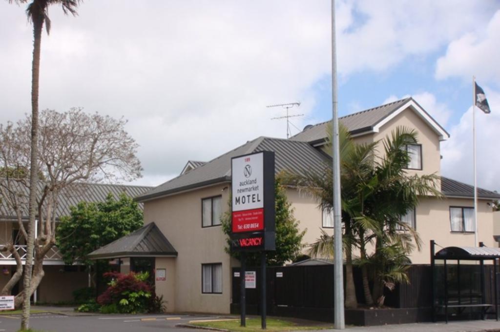 Newmarket Motel