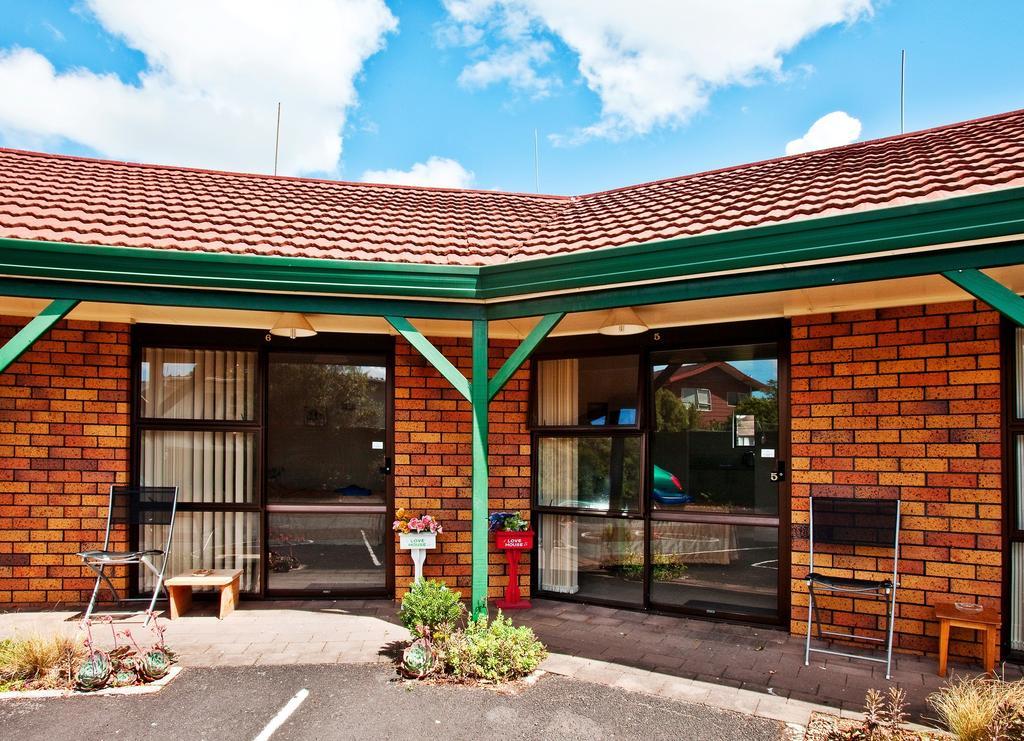 Monument Motor Papakura Motel 3*