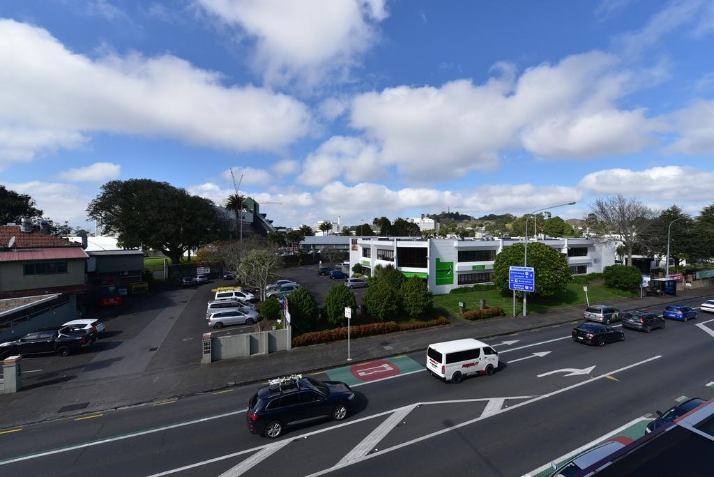 Epsom * Auckland