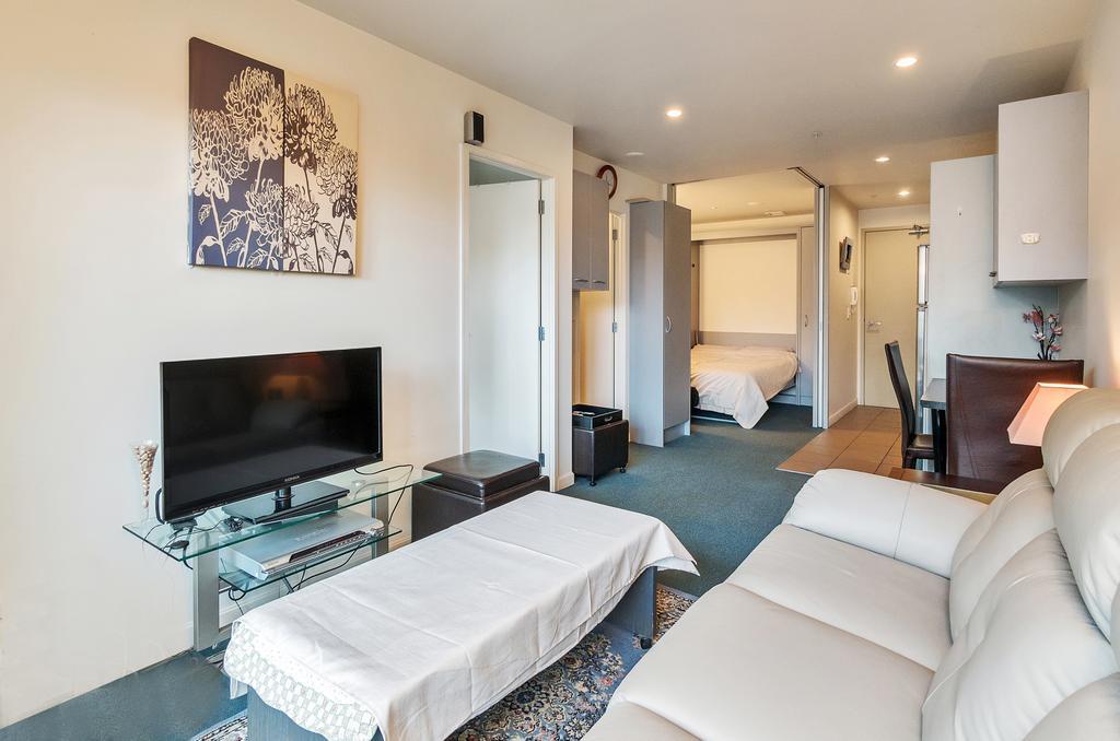 Dynasty Gardens 2 Bedroom Apartment- Free Parking! Apartment