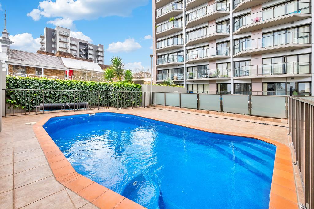 Dynasty Gardens 2 Bedroom Apartment- Free Parking! Apartment *