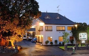 Oaktree Motel 4*