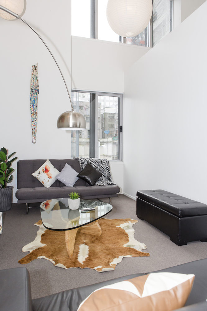 And Stylish 2 Bed Apartment *
