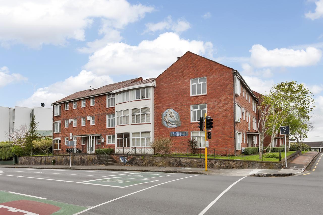 Apartment Spacious Sunny Seaview Auckland