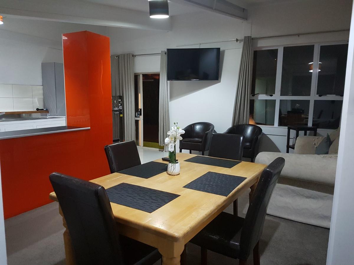 Forbes Grove Accommodation