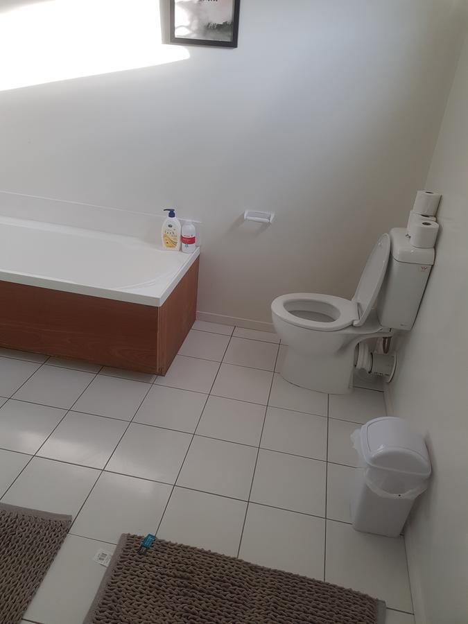 Hostel Forbes Grove Accommodation